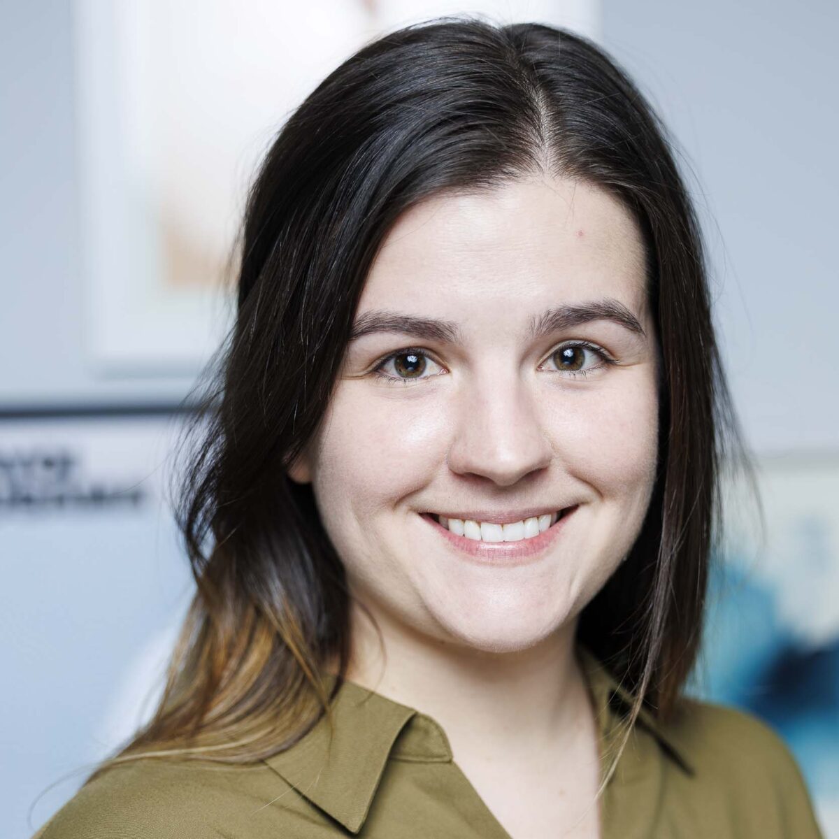 Ali Axon, LMSW