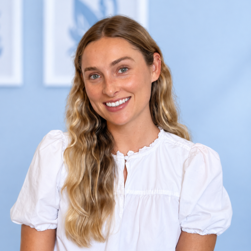 Pheobe Cook, Associate Therapist